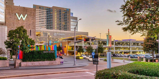 15 sweet spots to sip and dine in SoVi-Read Between The Lines®