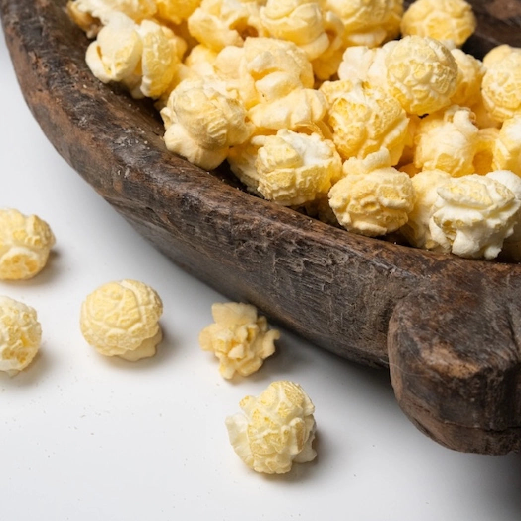 Cheddar with Cracked Pepper Artisan Popcorn