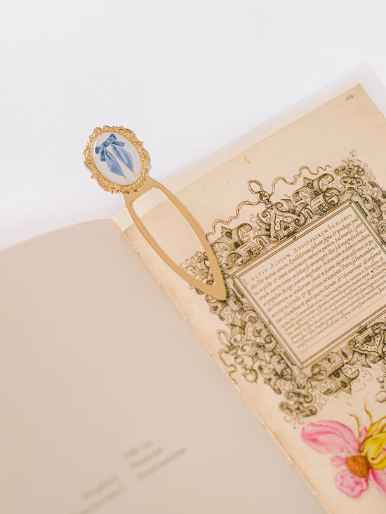 Darling Bow Metal Clip Bookmark