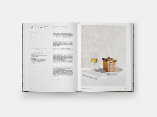 Classic French Recipes by Ginette Mathiot 